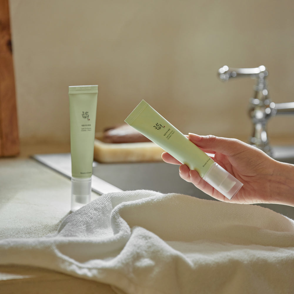 Beauty of Joseon - Light On Serum - Centella + Vita C - Siero illuminante e anti infiammazioni con vitamina C - 30 ml